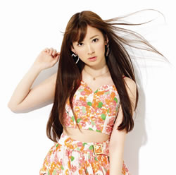 ファイル:ノースリーブス Lie 小嶋陽菜.jpg