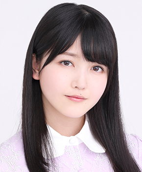 ファイル:2018年乃木坂46プロフィール 久保史緒里.jpg
