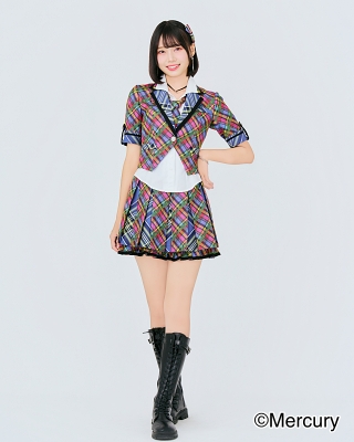 ファイル:2025年HKT48プロフィール 梁瀬鈴雅 3.jpg