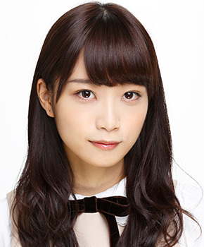 ファイル:2013年乃木坂46プロフィール 深川麻衣 3.jpg