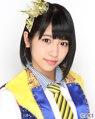 ファイル:2015年HKT48プロフィール 山下エミリー.jpg