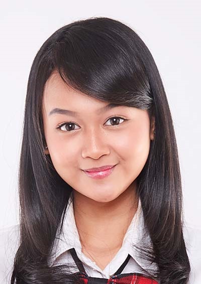 ファイル:2018年JKT48プロフィール Diani Amalia Ramadhani 1.jpg