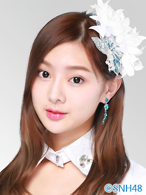 ファイル:2015年SNH48プロフィール 邱欣怡 3.jpg