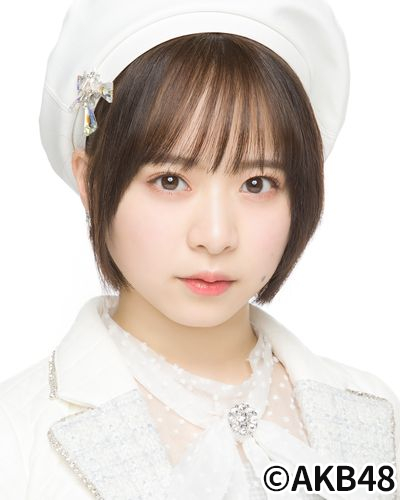 ファイル:2022年AKB48プロフィール 倉野尾成美.jpg