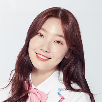 ファイル:2018年PRODUCE48番組プロフィール Ahn Ye Won.jpg