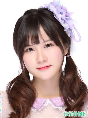 ファイル:2016年SNH48プロフィール 段艺璇.jpg