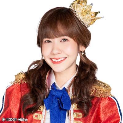 ファイル:2018年BNK48プロフィール Kanteera Wadcharathadsanakul 3.jpg