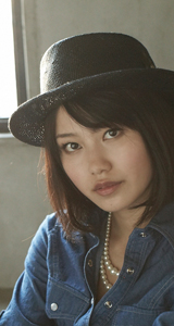 ファイル:Not yet 週末Not yet 横山由依.jpg