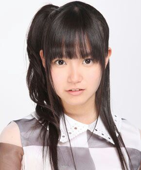 ファイル:2012年乃木坂46プロフィール 中元日芽香 2.jpg