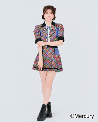 ファイル:2025年HKT48プロフィール 地頭江音々 3.jpg