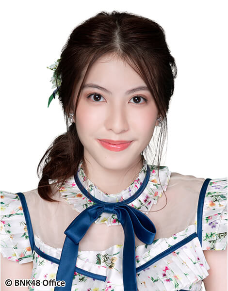 ファイル:2018年BNK48プロフィール Rachaya Tupkunanon 2.jpg