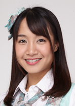 ファイル:2018年JKT48プロフィール Erika Ebisawa Kuswan 2.jpg