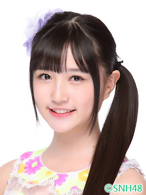 ファイル:2016年SNH48プロフィール 费沁源.jpg