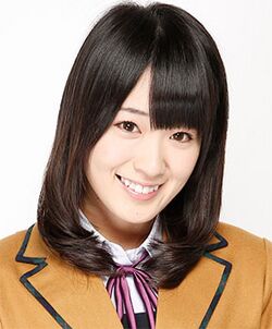 2012年乃木坂46プロフィール 高山一実 4.jpg