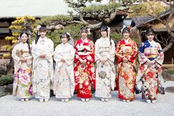 2025年成人式 集合写真 NMB48.jpg