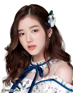 2018年BNK48プロフィール Plearnpichaya Komalarajun 2.jpg