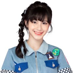 2019年BNK48プロフィール Napaphat Worraphuttanon 2.jpg