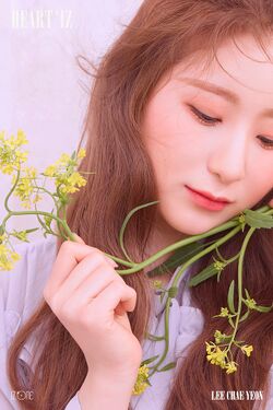 2019年IZ*ONEプロフィール Lee Chae Yeon 2.jpg