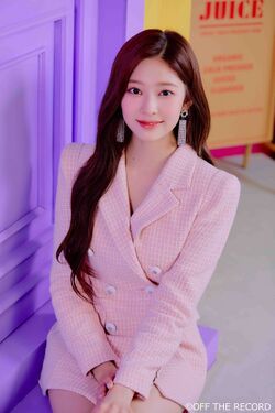 2020年IZ*ONEプロフィール Kim Min Ju 10.jpg