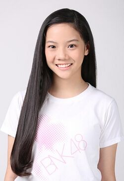 2017年BNK48プロフィール Sawitchaya Kajonrungsilp.jpg
