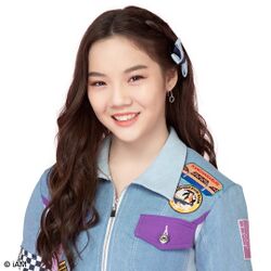 2019年BNK48プロフィール Sawitchaya Kajonrungsilp 2.jpg