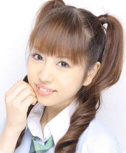2007年AKB48プロフィール 大江朝美 2.jpg