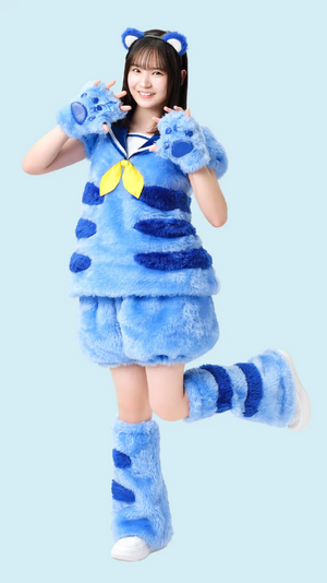 2025年チンタイガー 安納蒼衣 全身.png