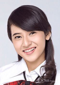 2017年JKT48プロフィール Ayu Safira Oktaviani.jpg