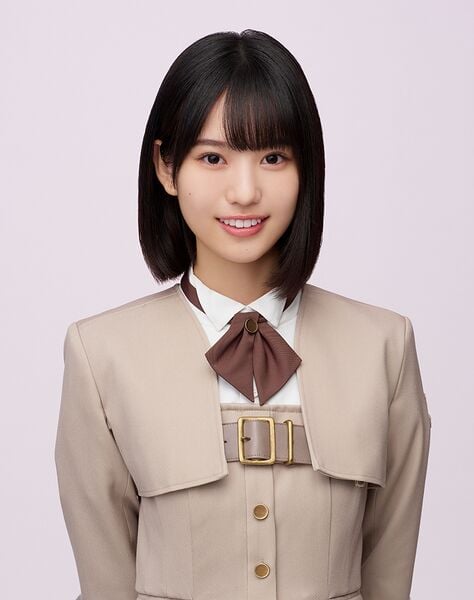 ファイル:2025年乃木坂46プロフィール 増田三莉音 2.jpg
