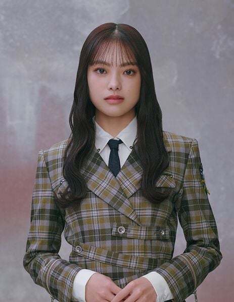 ファイル:2025年櫻坂46プロフィール 遠藤光莉.jpg