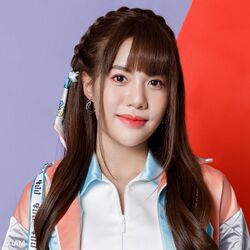 2021年BNK48プロフィール Vathusiri Phuwapunyasiri 2.jpg