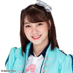 2018年BNK48プロフィール Pichayapa Natha 3.jpg