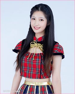 2019年AKB48 Team SHプロフィール 邹若男 2.jpg