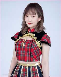 2019年AKB48 Team SHプロフィール 翟羽佳 2.jpg