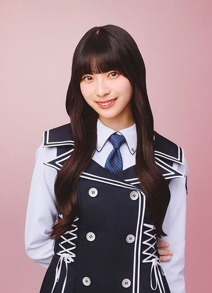 ファイル:2026年日向坂46プロフィール 宮地すみれ 2.jpg