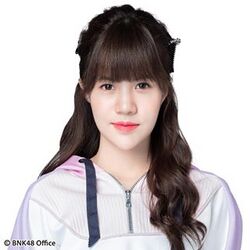 2019年BNK48プロフィール Vathusiri Phuwapunyasiri.jpg
