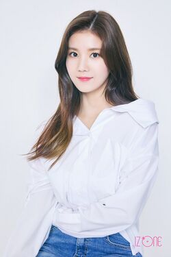 2018年IZ*ONEプロフィール Kwon Eun Bi.jpg