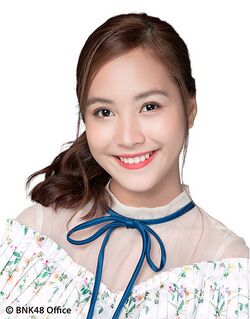 2018年BNK48プロフィール Paweethida Sakunpiphat 2.jpg