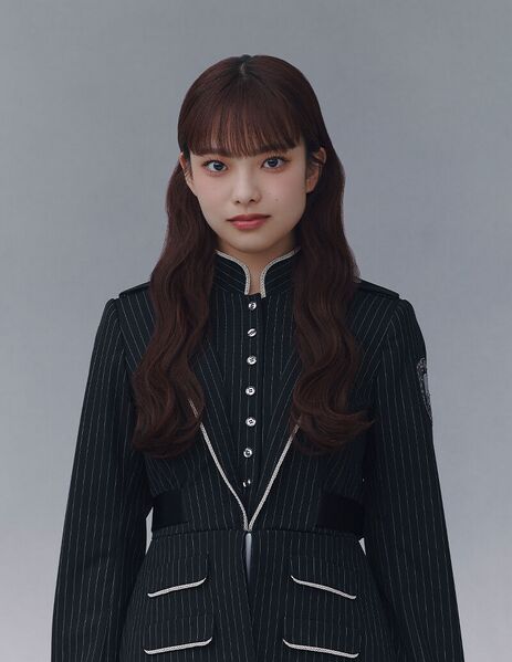 ファイル:2025年櫻坂46プロフィール 遠藤光莉 3.jpg