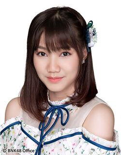 2018年BNK48プロフィール Pichayapa Natha 2.jpg