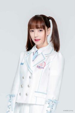 2018年AKB48 Team SHプロフィール 沈莹 1.jpg
