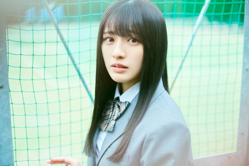 ファイル:2025年乃木坂46プロフィール 全身 大越ひなの.jpg