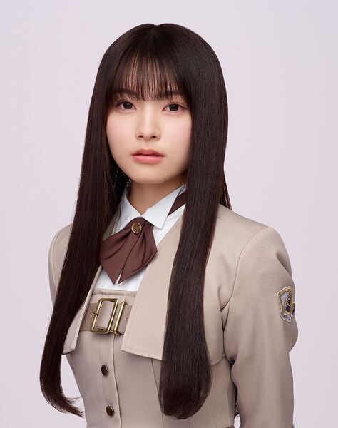 ファイル:2025年乃木坂46プロフィール 森平麗心 2.jpg