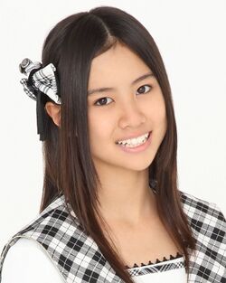 2011年HKT48プロフィール 若田部遥.jpg
