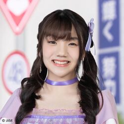 2022年BNK48プロフィール Parita Rirermkul 3.jpg