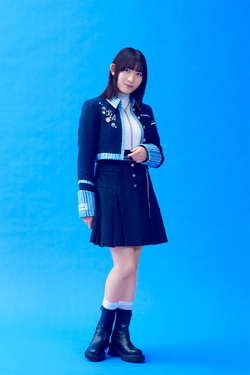 2025年僕が見たかった青空プロフィール 八木仁愛 全身.png