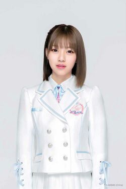 2018年AKB48 Team SHプロフィール 徐依婷 1.jpg