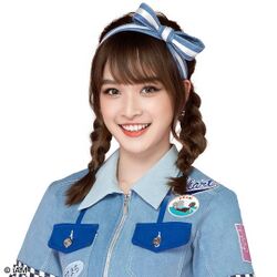 2019年BNK48プロフィール Chanyapuk Numprasop 2.jpg