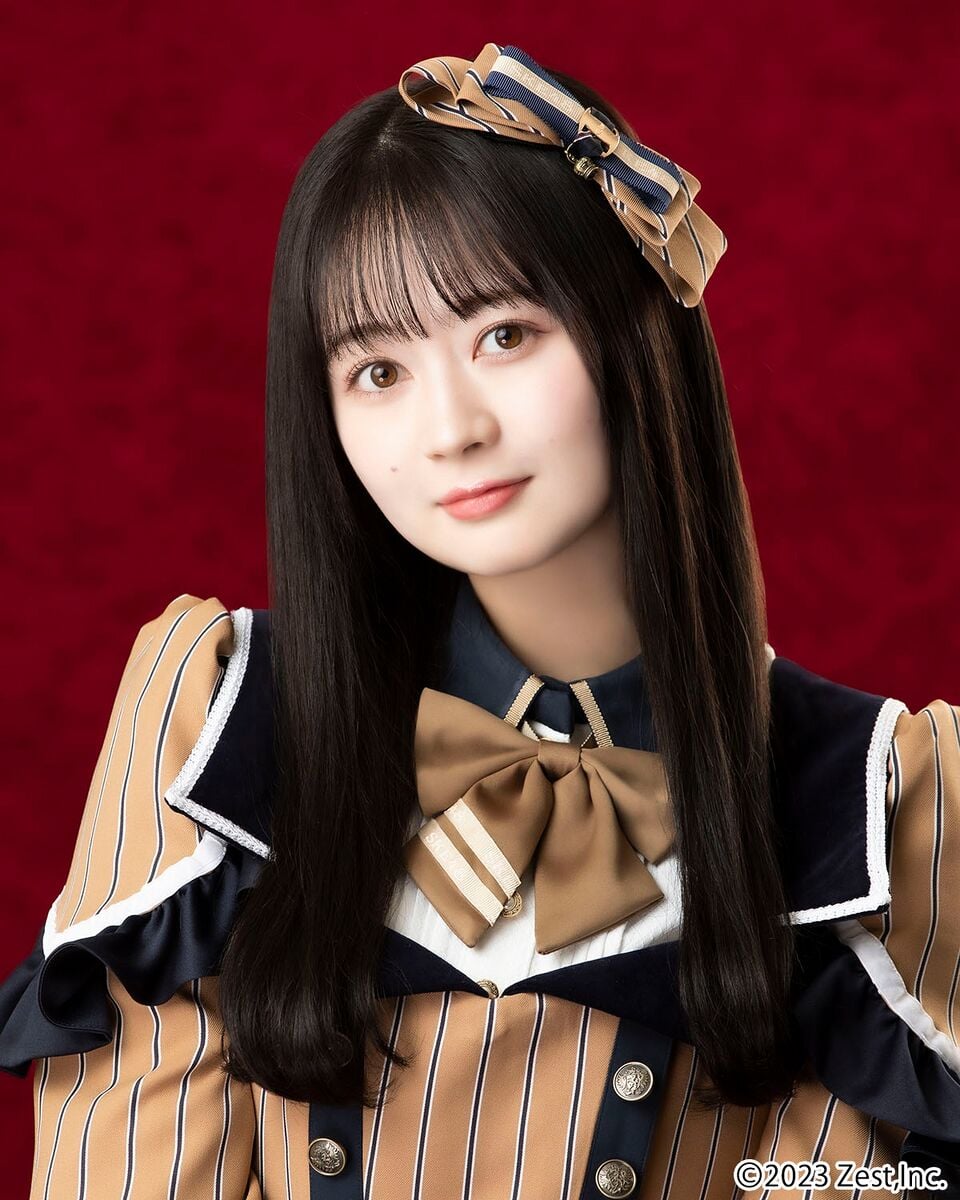江 籠 裕 奈