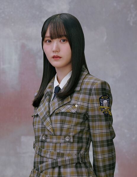 ファイル:2025年櫻坂46プロフィール 増本綺良.jpg